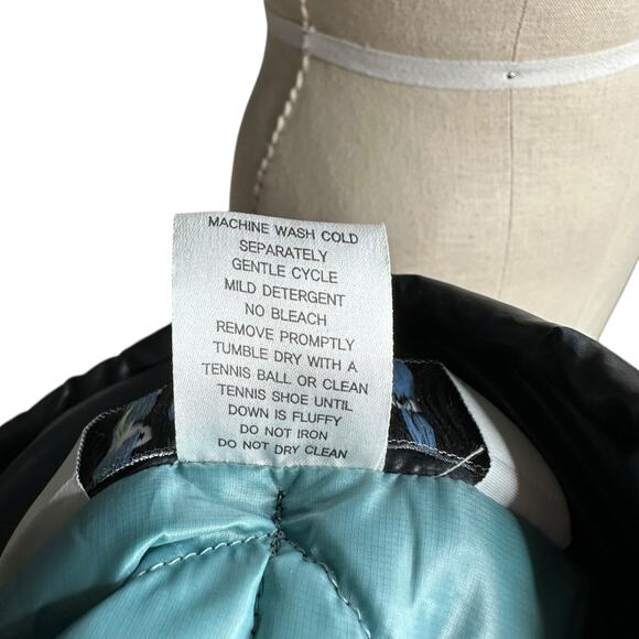 RISCHIO Black Goose Down Puffer Vest Women's Size Large Cozy Puff - Picture 6 of 6